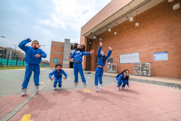 10 colegios entregados por el Ministerio de Educación y el Ffie en Bogotá 10 colegios entregados por el Ministerio de Educación y el Ffie en Bogotá