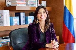 Ministra María Victoria Angulo