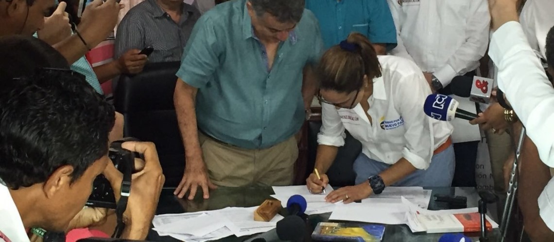 Ministra de Educación y Gobernador de Sucre firman acuerdos para mejorar la calidad educativa en el departamento