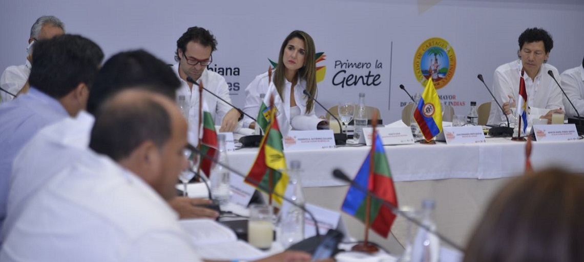 "Alcaldes, trabajando unidos seguiremos haciendo de Colombia la mejor educada", Ministra Yaneth Giha