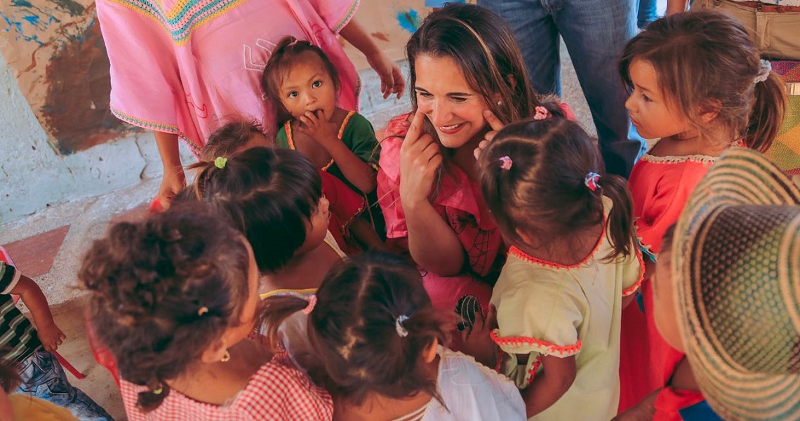 Ministra Giha se reunió con la comunidad educativa de La Guajira tema infraestructura educativa