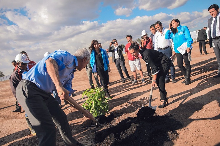 Las obras, dijo la Ministra, se entregarían a mediados del próximo año. Las obras, dijo la Ministra, se entregarían a mediados del próximo año.