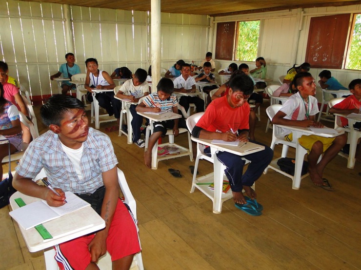 Escuela Normal Indígena María Reina: donde nacen los docentes para las comunidades de la selva amazónica