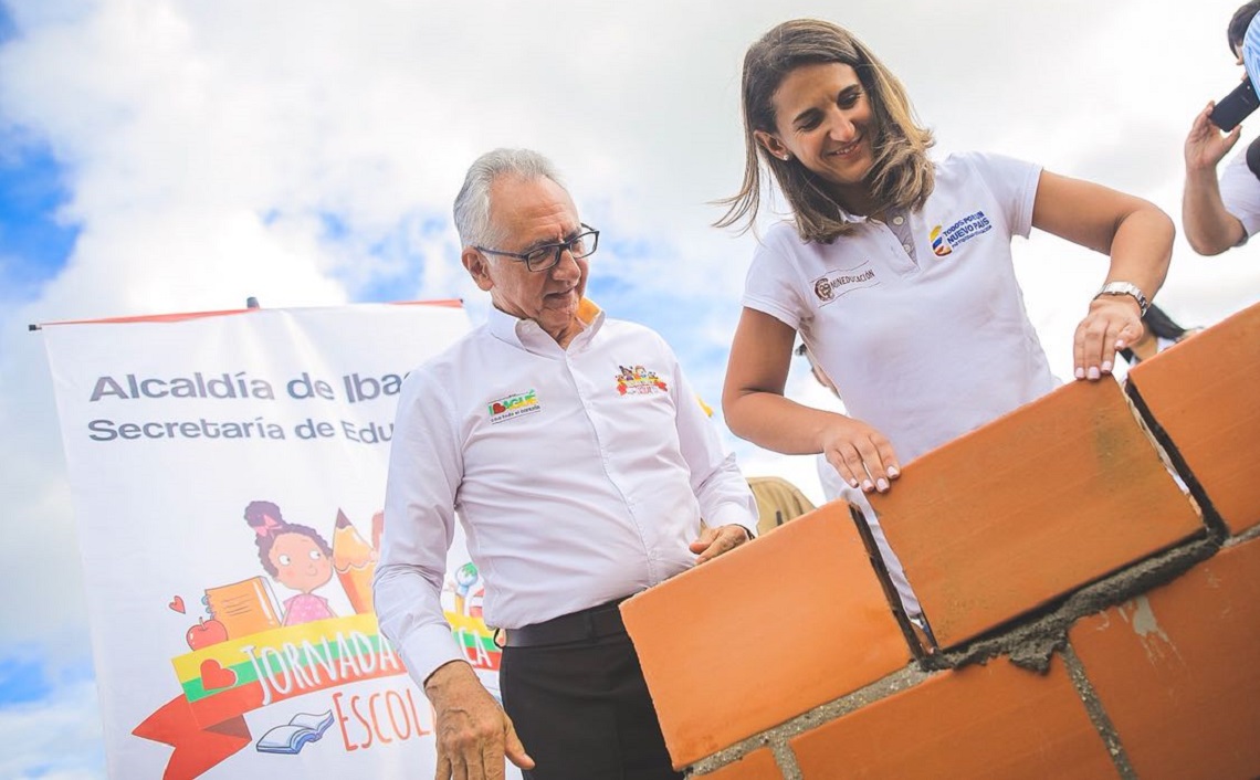 Con buenas noticias para el Sector Educativo de Ibagué y el Tolima, Yaneth Giha Tovar, ministra de Educación Nacional, llegó este miércoles a la ‘capital musical’ de Colombia.