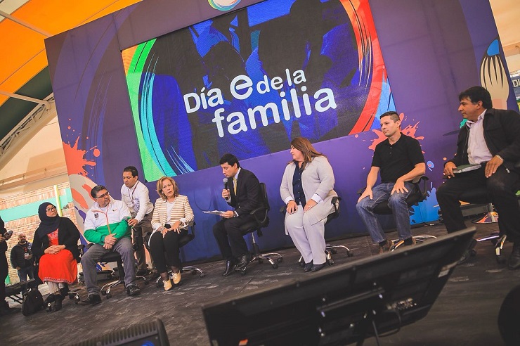 Por cuarta ocasión se realizó en los colegios del país el Día E de la Familia. Por cuarta ocasión se realizó en los colegios del país el Día E de la Familia.