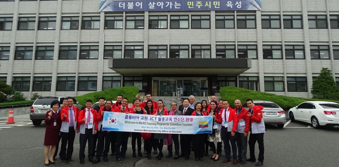 18 docentes colombianos participaron de una pasantía en Corea del Sur