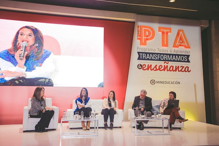 Conversatorio Aportes del PTA a la formación docente Conversatorio Aportes del PTA a la formación docente