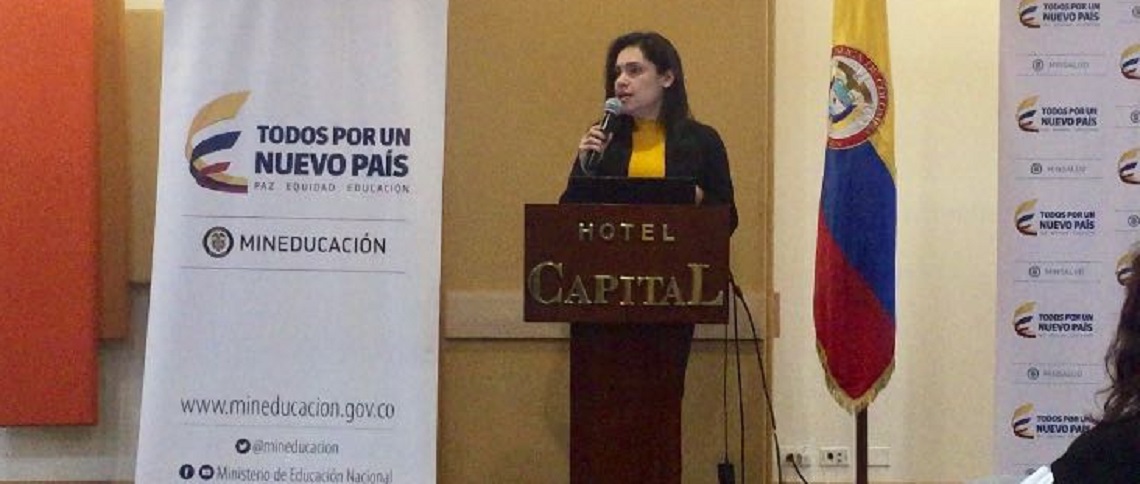 Olga Zarate presenta estrategias de prevención y así reducir el consumo de drogas