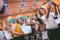 El auditorio de la Universidad Autónoma de Bucaramanga fue el escenario donde la titular de la Cartera Educativa sostuvo un encuentro con un grupo de educadores beneficiados del Programa de Becas a la Excelencia Docente.