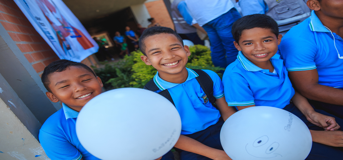 El Presidente aseguró que ‘obras son amores’ y que por ello puso a la educación en el primer renglón de las prioridades de su Gobierno.
