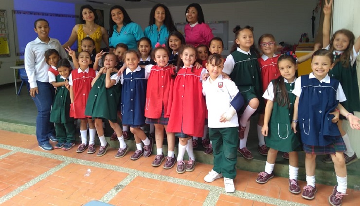 Inician intercambios estudiantiles en inglés de colegios públicos y  privados - Ministerio de Educación Nacional de Colombia