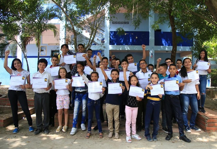 950 estudiantes presentaron con éxito la semifinal de ‘Supérate con el Saber’