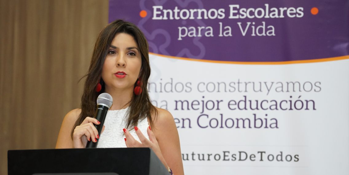 Foto de Ministra de Educación, María Victoria Angulo