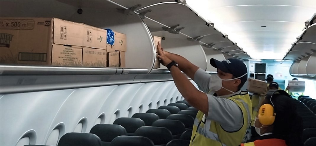 Entrega de kits escolares Uribia