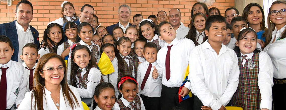 Presiente de Iván Duque con estudiantes