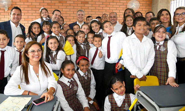Presiente de Iván Duque con estudiantes