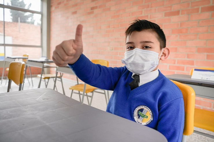 Las obras entregadas en la capital boyacense incluyeron la construcción de 8 nuevas aulas de clase. Las obras entregadas en la capital boyacense incluyeron la construcción de 8 nuevas aulas de clase.