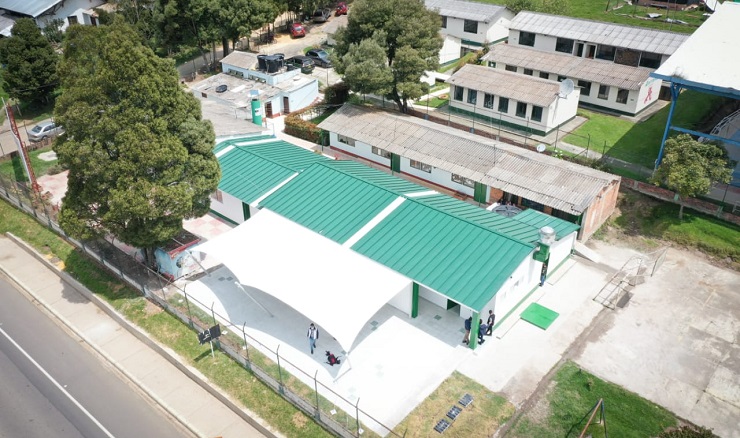 A la fecha, se han concluido y entregado a las comunidades educativas, 63 proyectos en 60 municipios.