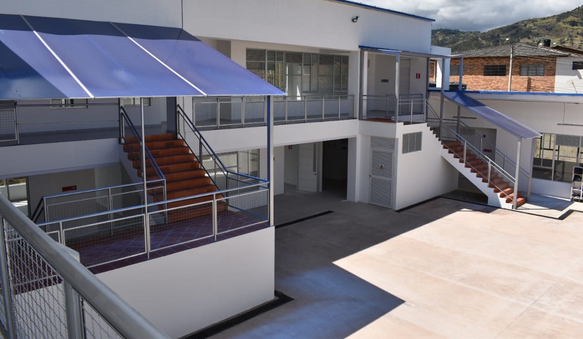 Entrega de colegio en Turmequé Boyacá Entrega de colegio en Turmequé Boyacá