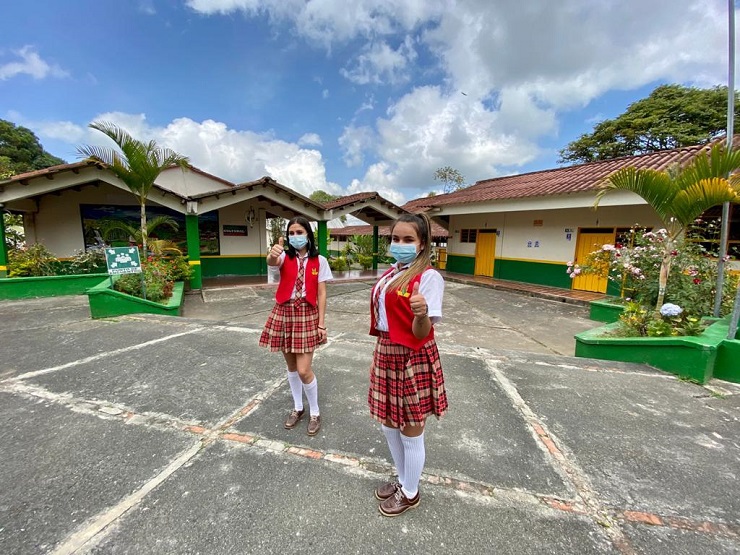 La ministra de Educación, María Victoria Angulo, llegó hoy al Departamento del Quindío. La ministra de Educación, María Victoria Angulo, llegó hoy al Departamento del Quindío.
