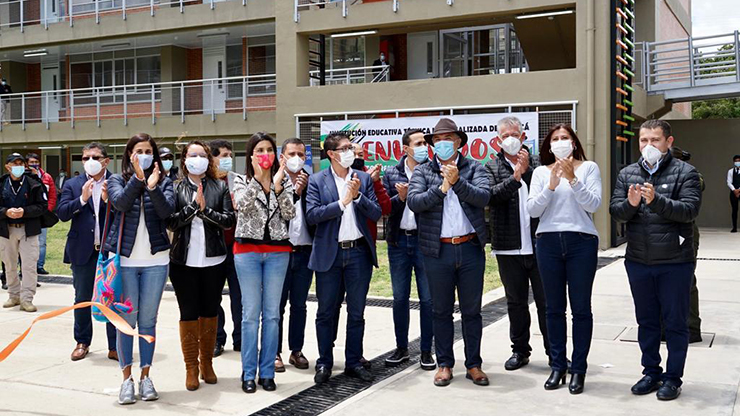 Entrega de la Institución Educativa Técnica Nacionalizada de Samacá, en Boyacá