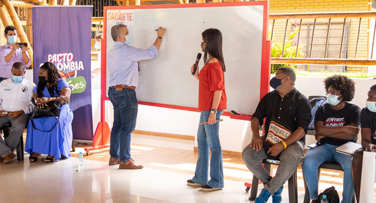 Se amplía plan de auxilios educativos Covid-19 a usuarios de ICETEX