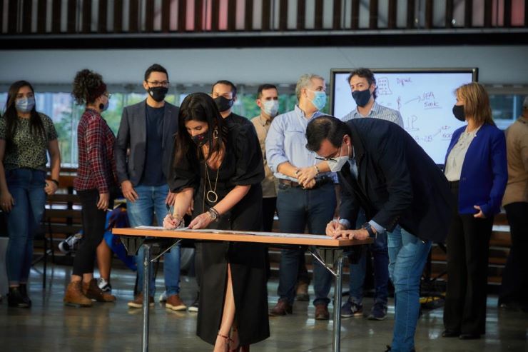 Ministra firma de acuerdo con nueve Instituciones de Educación Superior Ministra firma de acuerdo con nueve Instituciones de Educación Superior