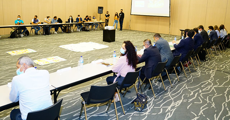 Dialogo con las juventudes en Pereira Dialogo con las juventudes en Pereira