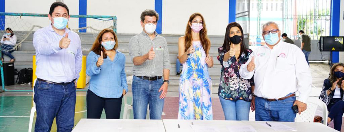 Firma acuerdo matrícula cero en Meta