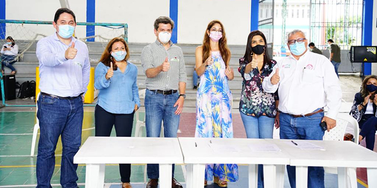 Firma acuerdo matrícula cero en Meta