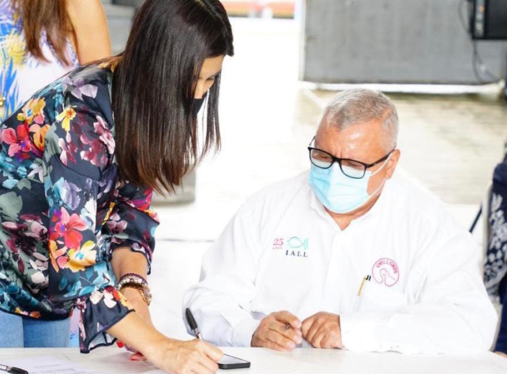 Firma acuerdo matrícula cero en Meta