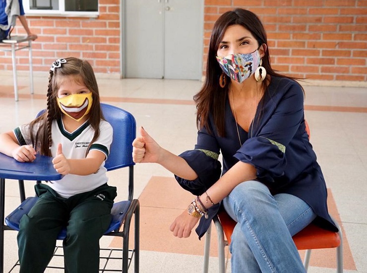 Estamos recorriendo el país para acompañar el avance en el retorno y poder encontrarnos con la comunidad educativa. Estamos recorriendo el país para acompañar el avance en el retorno y poder encontrarnos con la comunidad educativa.