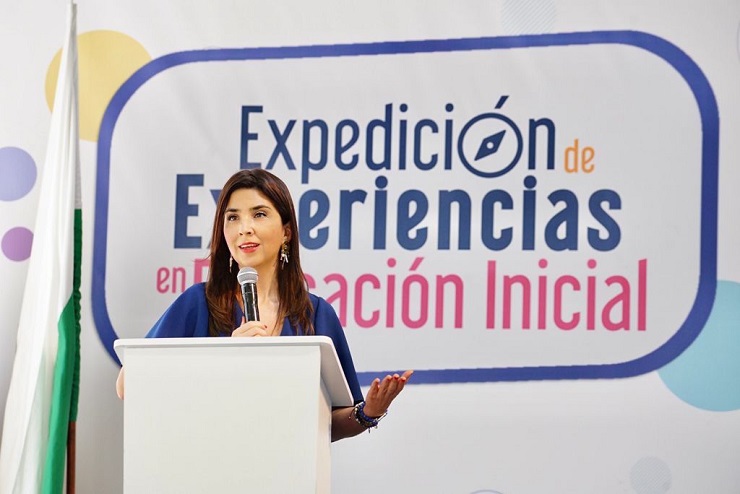 Ministra de Educación Maria Victoria Angulo evento central Expedición de Experiencias de Educación Inicial