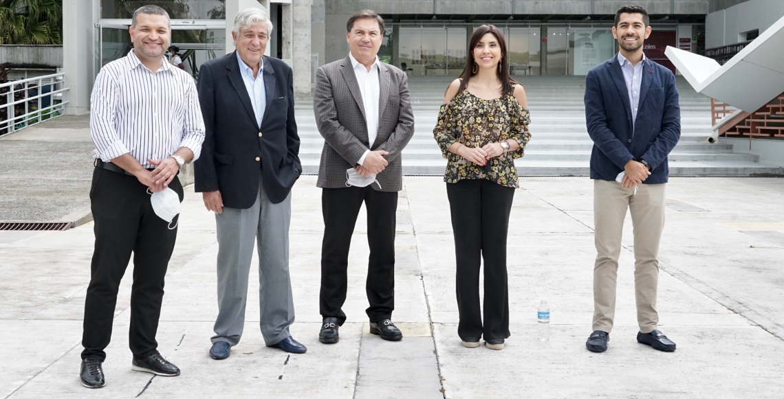 Ministra de Educación durante su visita a la Universidad Tecnológia de Pererira