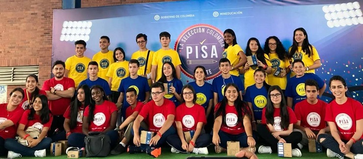 Estudiantes participantes de la Selección Colombia Pisa Fuerte