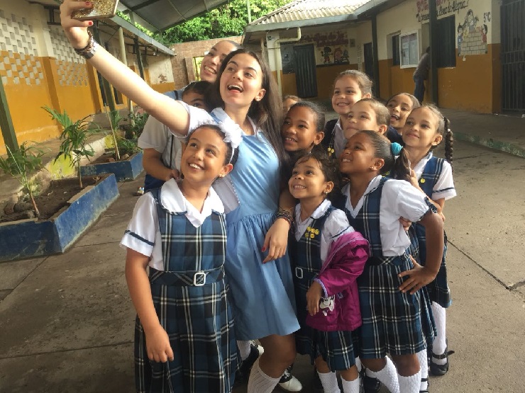 Estudiantes son docentes por un día en teacher callenge