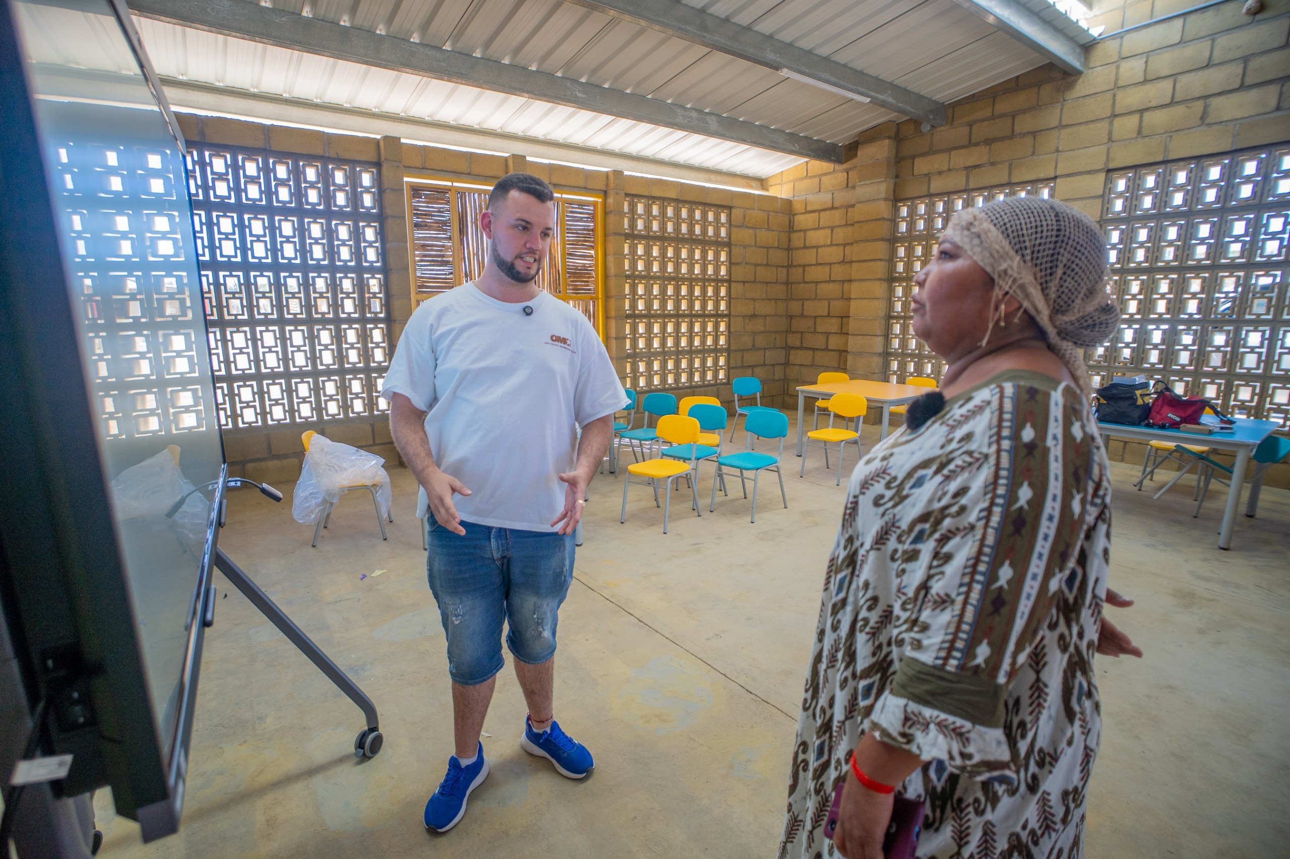 Entrega de pantallas Huawei, 10 de febrero 2026, Uribia (La Guajira)