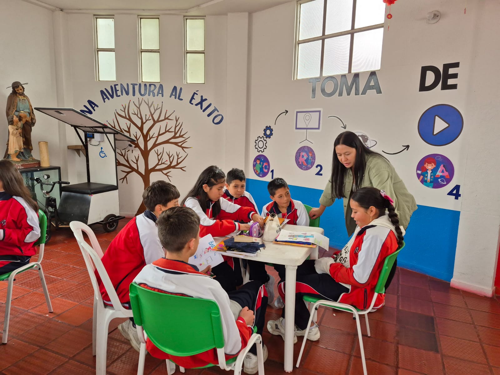 Peace Corps. Voluntarios Cuerpos de Paz, trabajo en las aulas, primer semestre de 2026