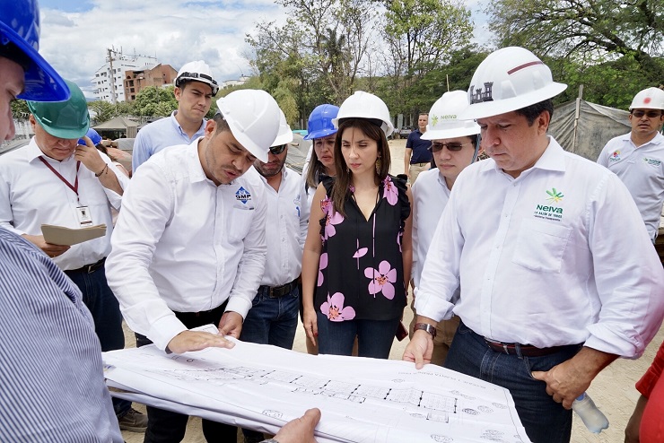 Ministra María Victoria Angulo entregó las obras de construcción del Colegio Juan de Cabrera, en la ciudad de Neiva