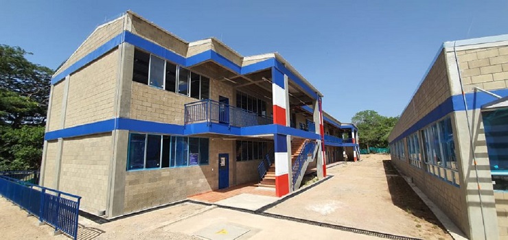 Las obras entregadas comprendieron la construcción de 10 aulas de clase para educación Básica y Media