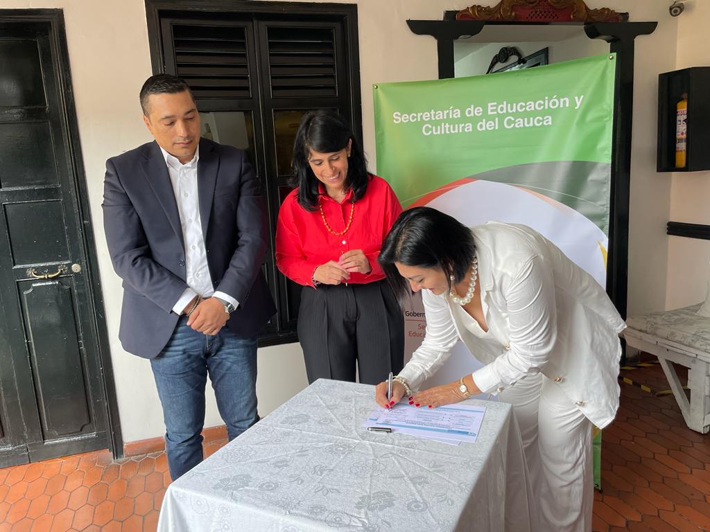 Firma de documentos Secretaría de Educación del Cauca