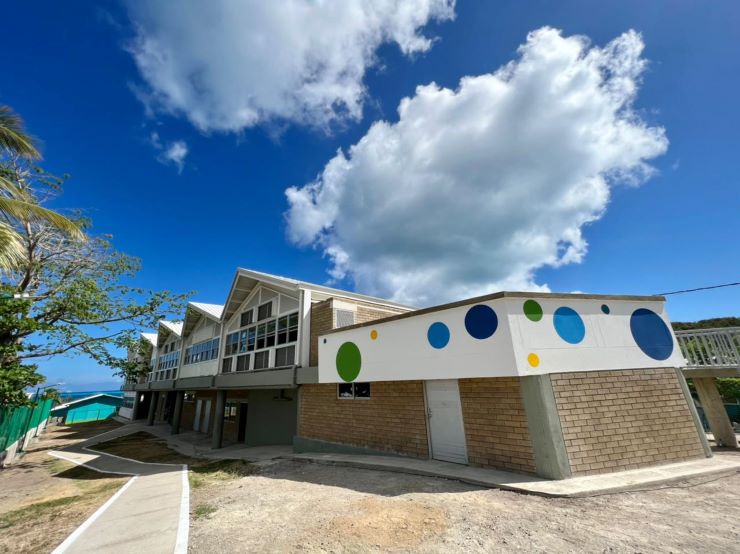 El Gobierno Nacional entrega la infraestructura de dos sedes educativas en Providencia, que mejoran las condiciones de acceso a niños, niñas y jóvenes tras las afectaciones por el huracán Iota