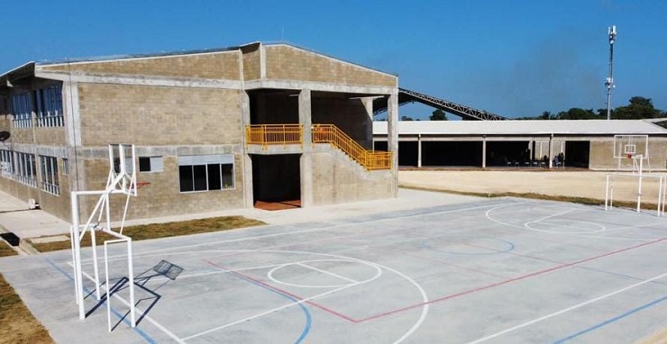 La nueva infraestructura de la Institución Educativa El Pozón cuenta con espacios deportivos y recreativos