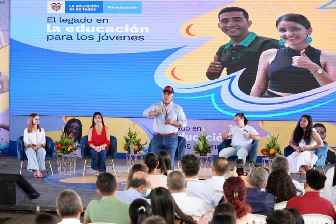 Legado  en educación para los jóvenes en Colombia