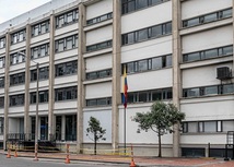 Imagen que muestra la fachada del Ministerio