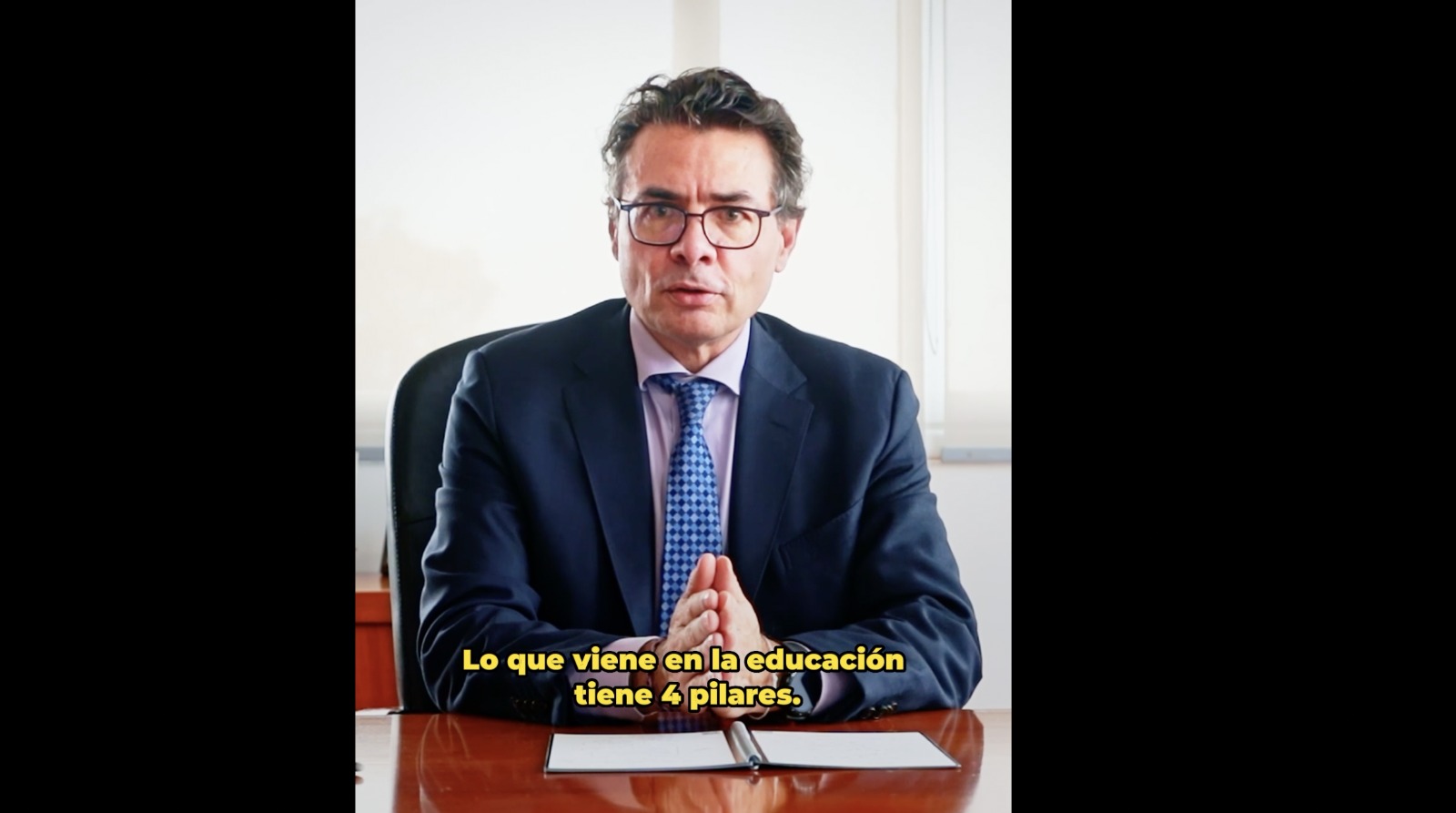 Foto para video de ministro Alejandro Gaviria