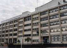 Foto fachada del ministerio de educacion