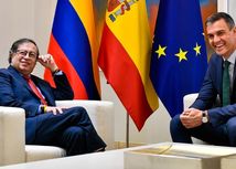 Imagen del presidente Gustavo Petro y el presidente de España Pedro Sánchez