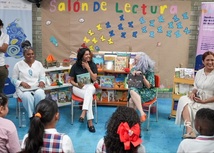 Ministerio de Educación le cumple a la Institución Jorge Artel de Cartagena con aula digital y dotación de publicaciones