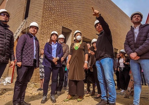 Ministra infraestructura educativa